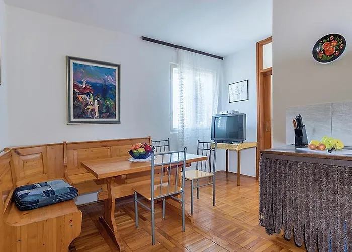 Apartment Pjescana Uvala 14564b